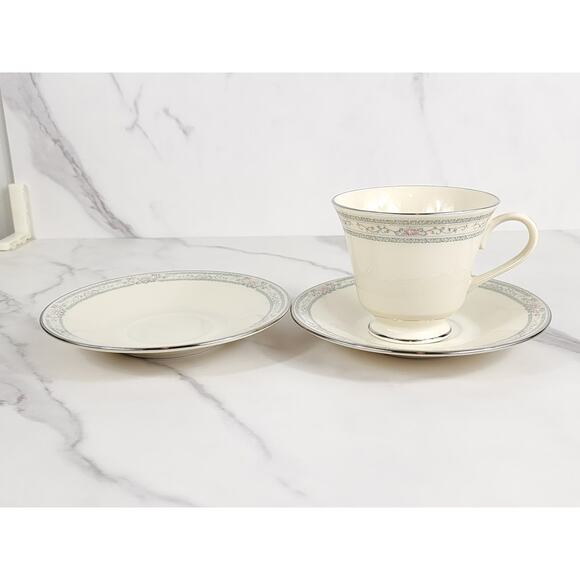 Lenox Charleston China Tea Cup Saucer Porcelain Ivory Year 90s Dinnerware USA x3 - Picture 1 of 16